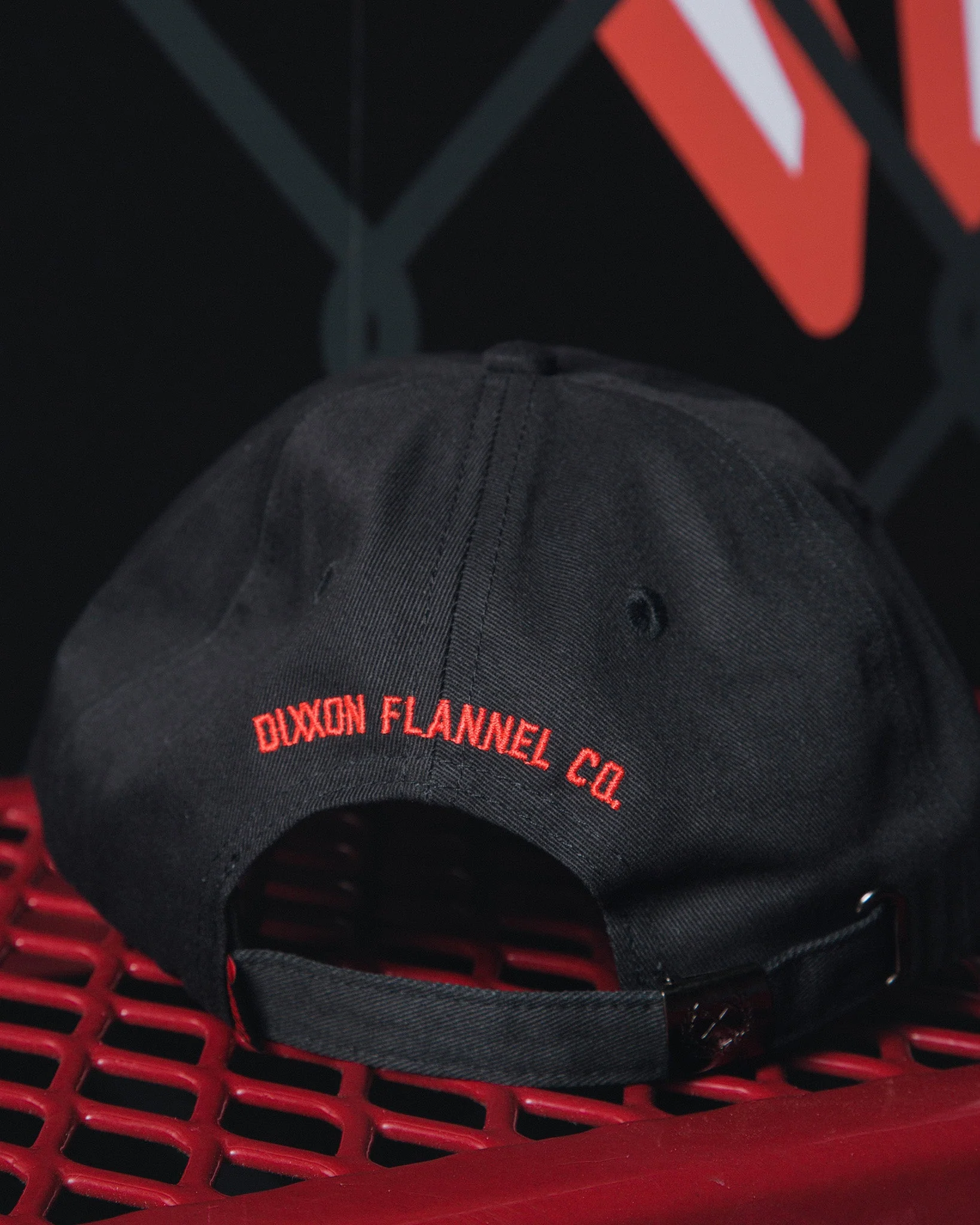 6-Panel Curved Bill Box Crest Hat - Red & Black - Image 2