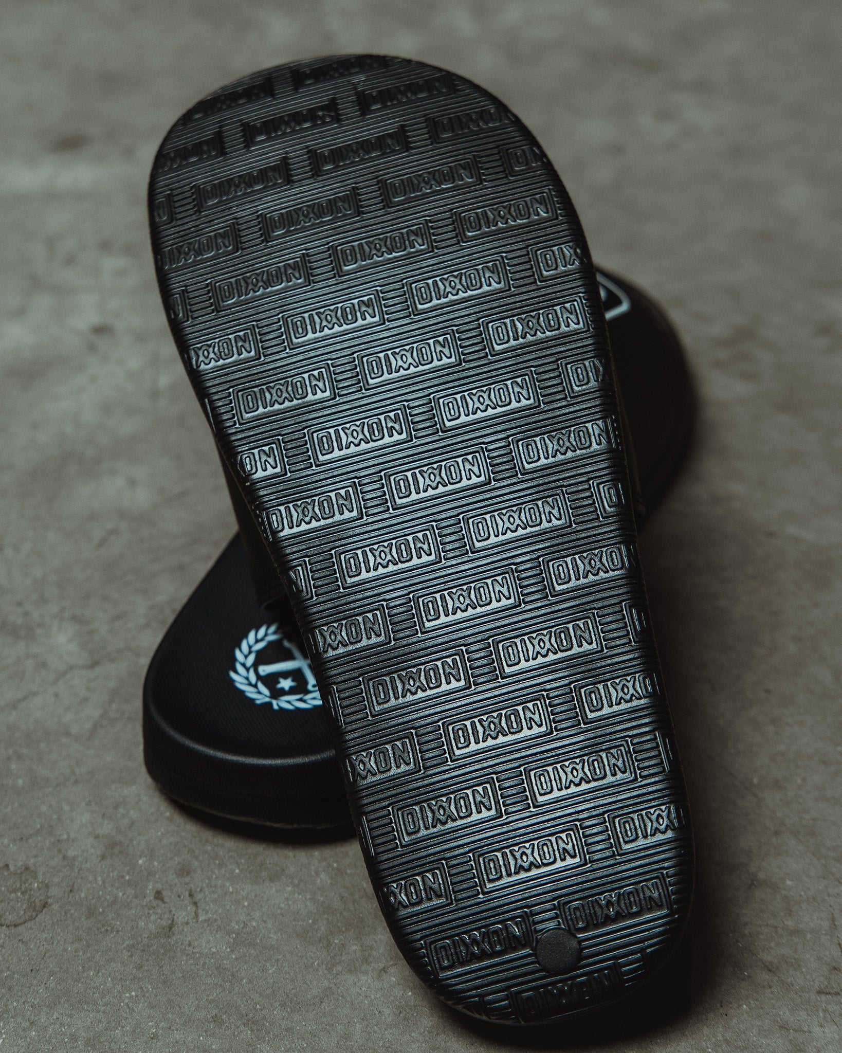 Barbed Slides - White & Black - Image 3