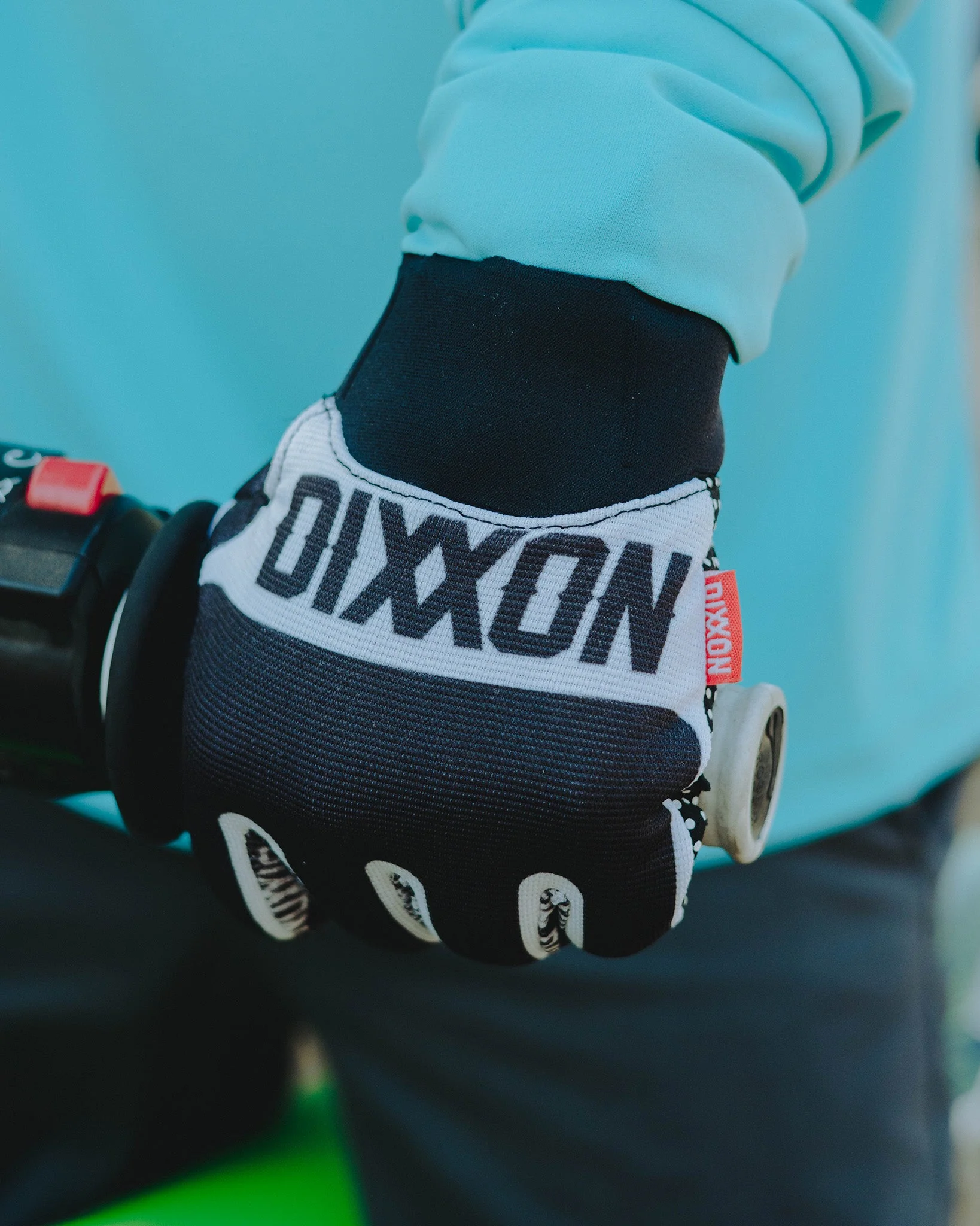 BRAAP Moto Gloves - Black & White - Image 3
