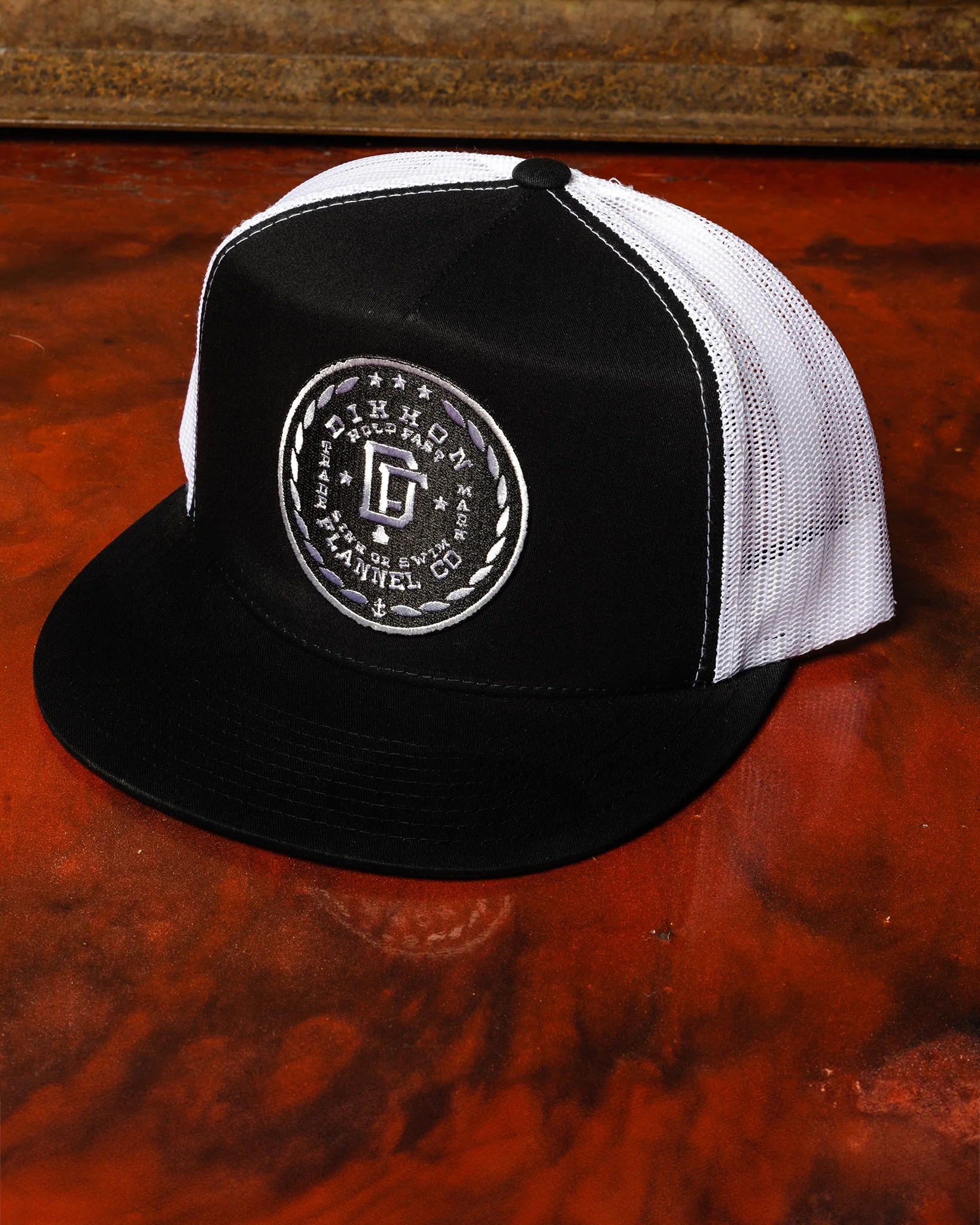 Class Flat Bill Trucker Snapback - Black & White - Image 2