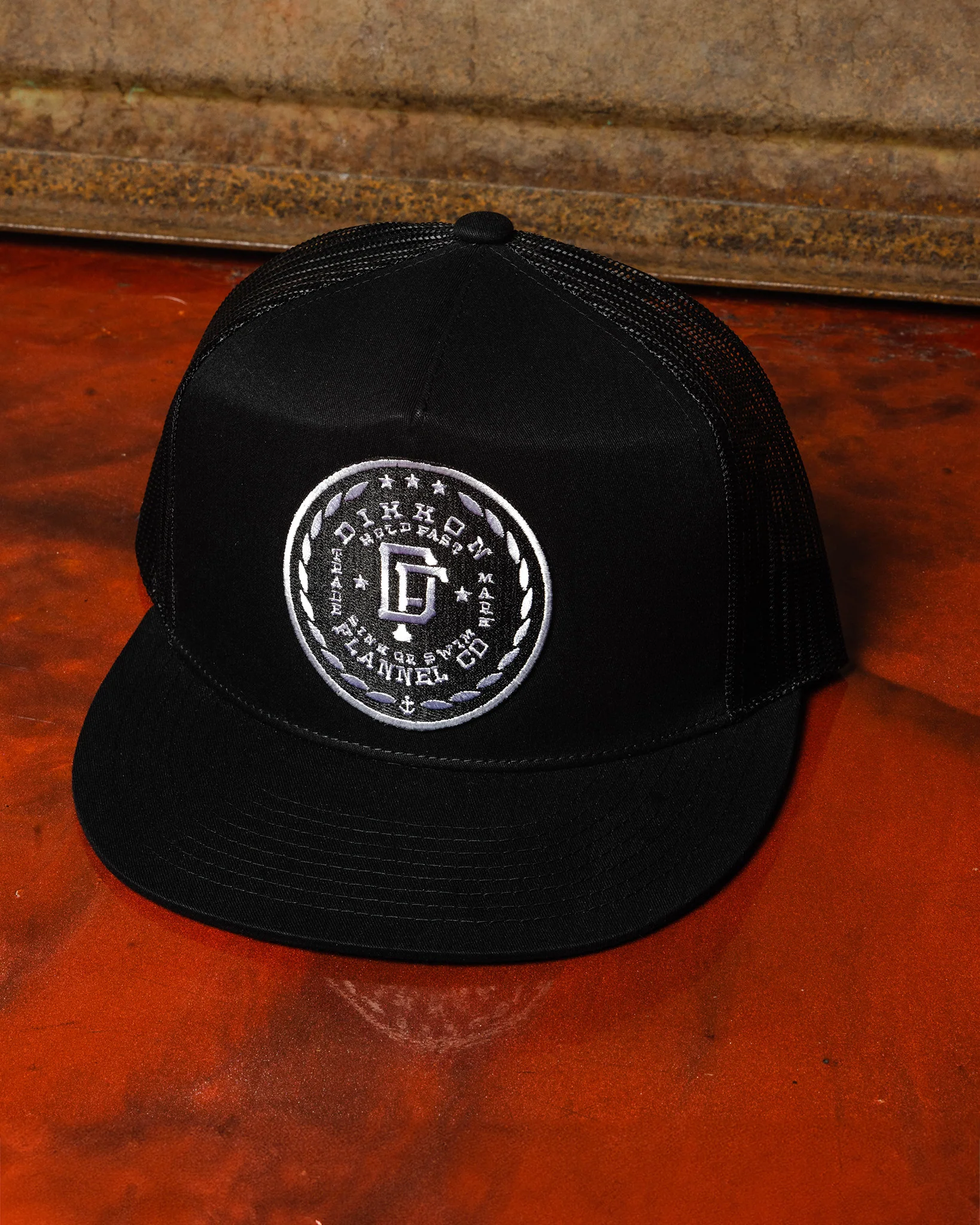 Class Flat Bill Trucker Snapback - Black & White - Image 3
