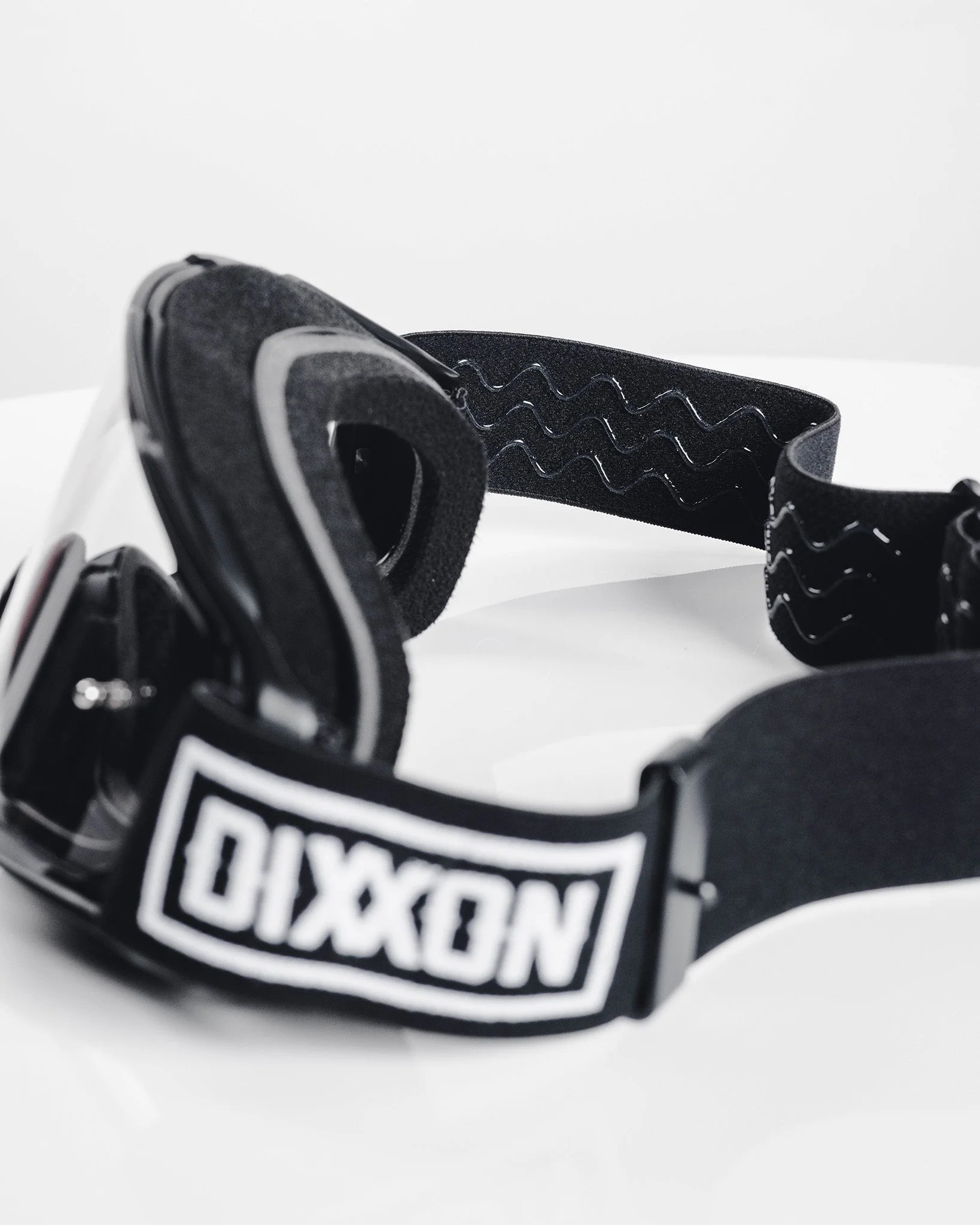Contender MX Goggles - Black & White / Gray Lens - Image 6