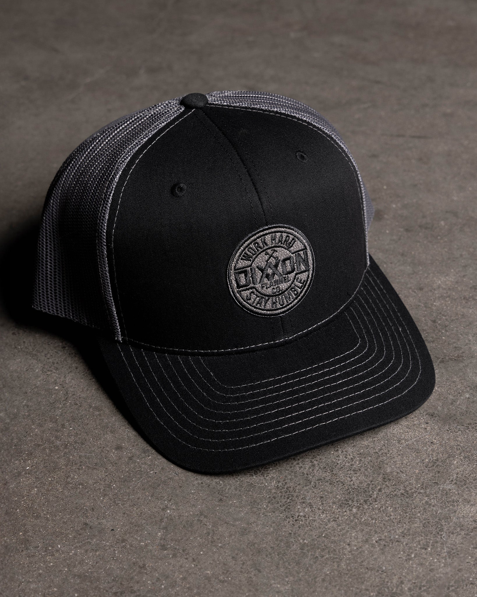Corpo Curved Bill Trucker Snapback - Black & Gray - Image 3