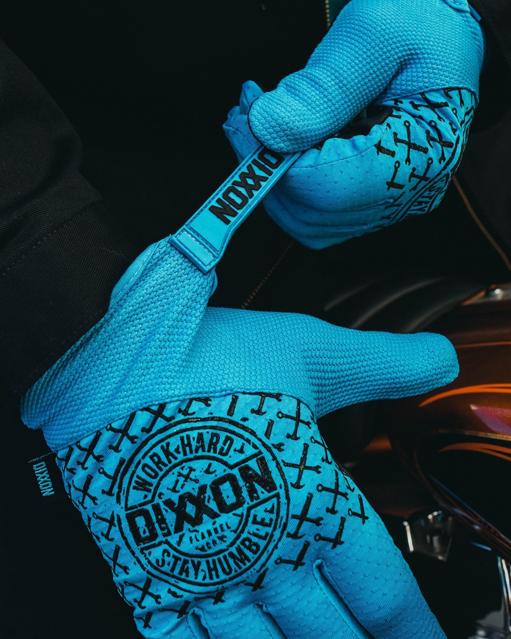 Corpo Moto Gloves - Aqua & Black - Image 3