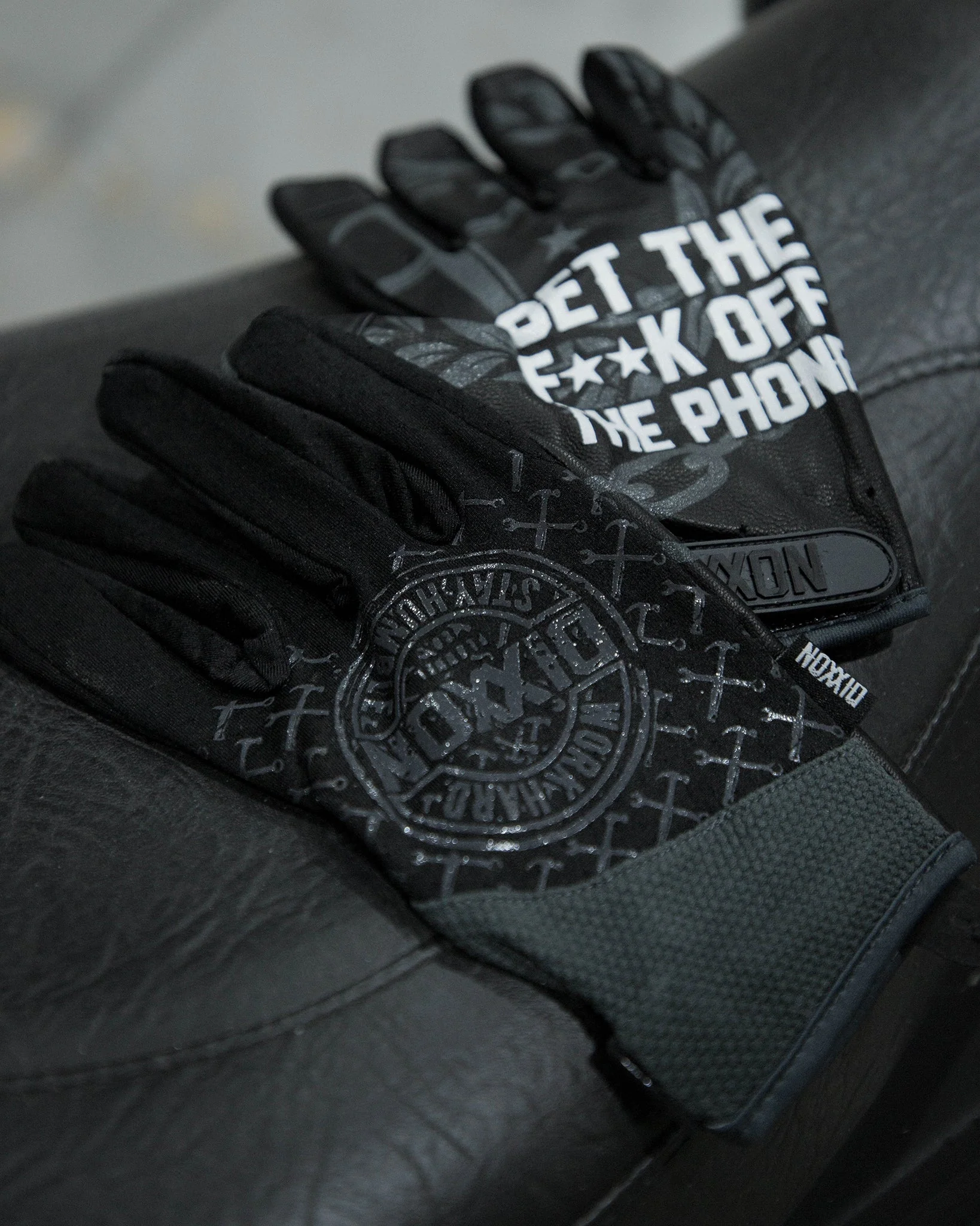 Corpo Moto Gloves - Black & Gray - Image 3