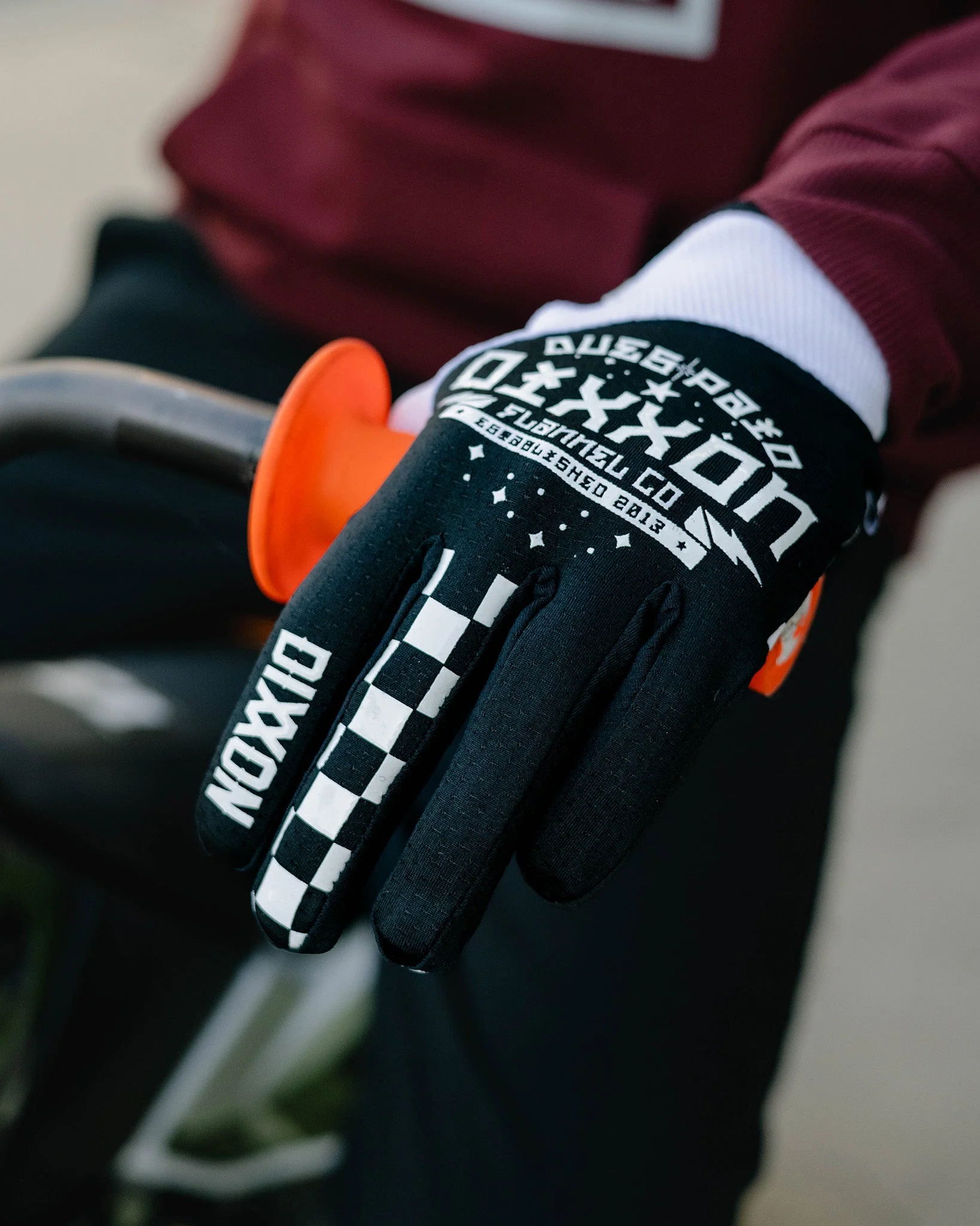 Dues Paid Moto Gloves - Black & White - Image 4