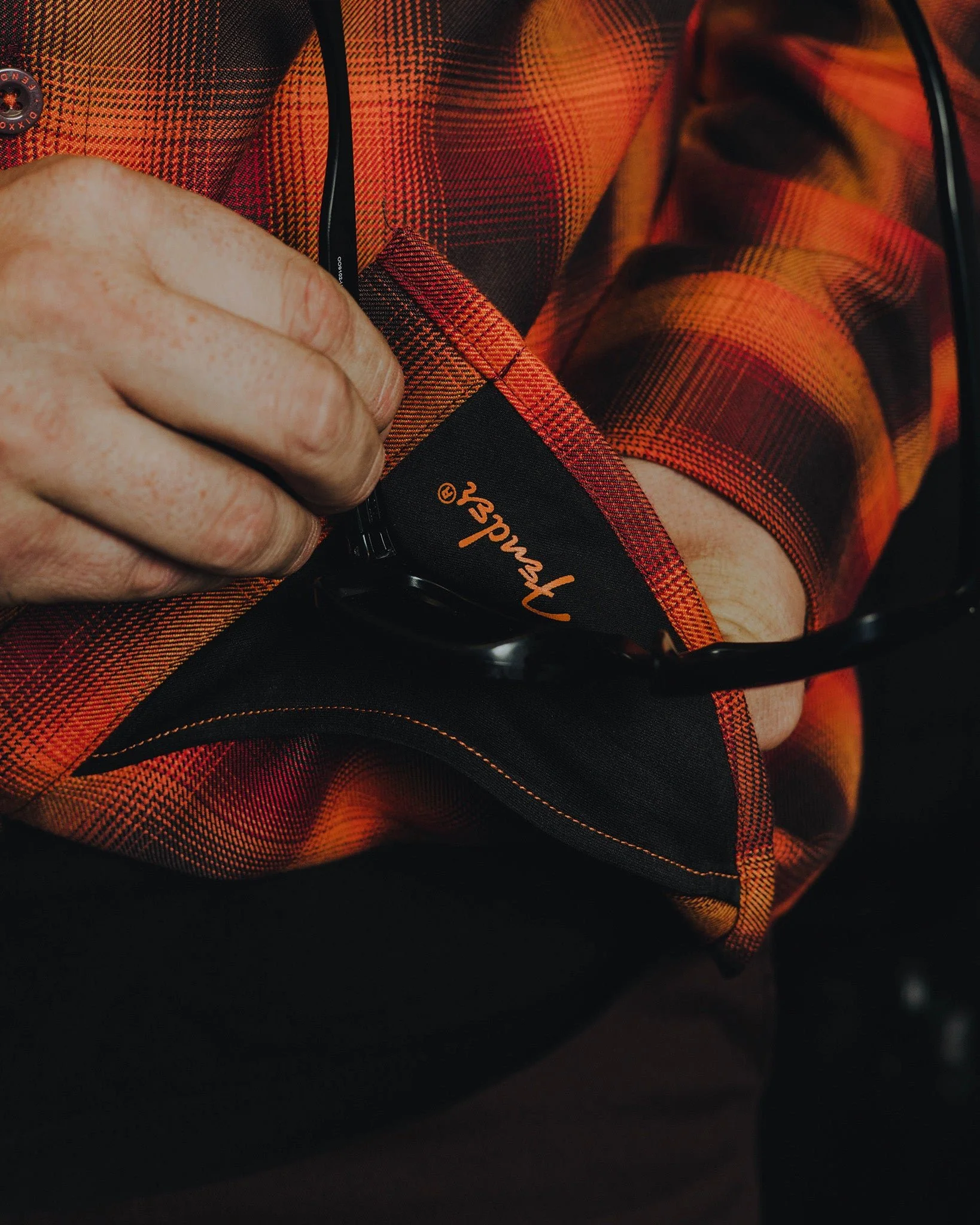 Fender "Stratocaster" Flannel - Image 6