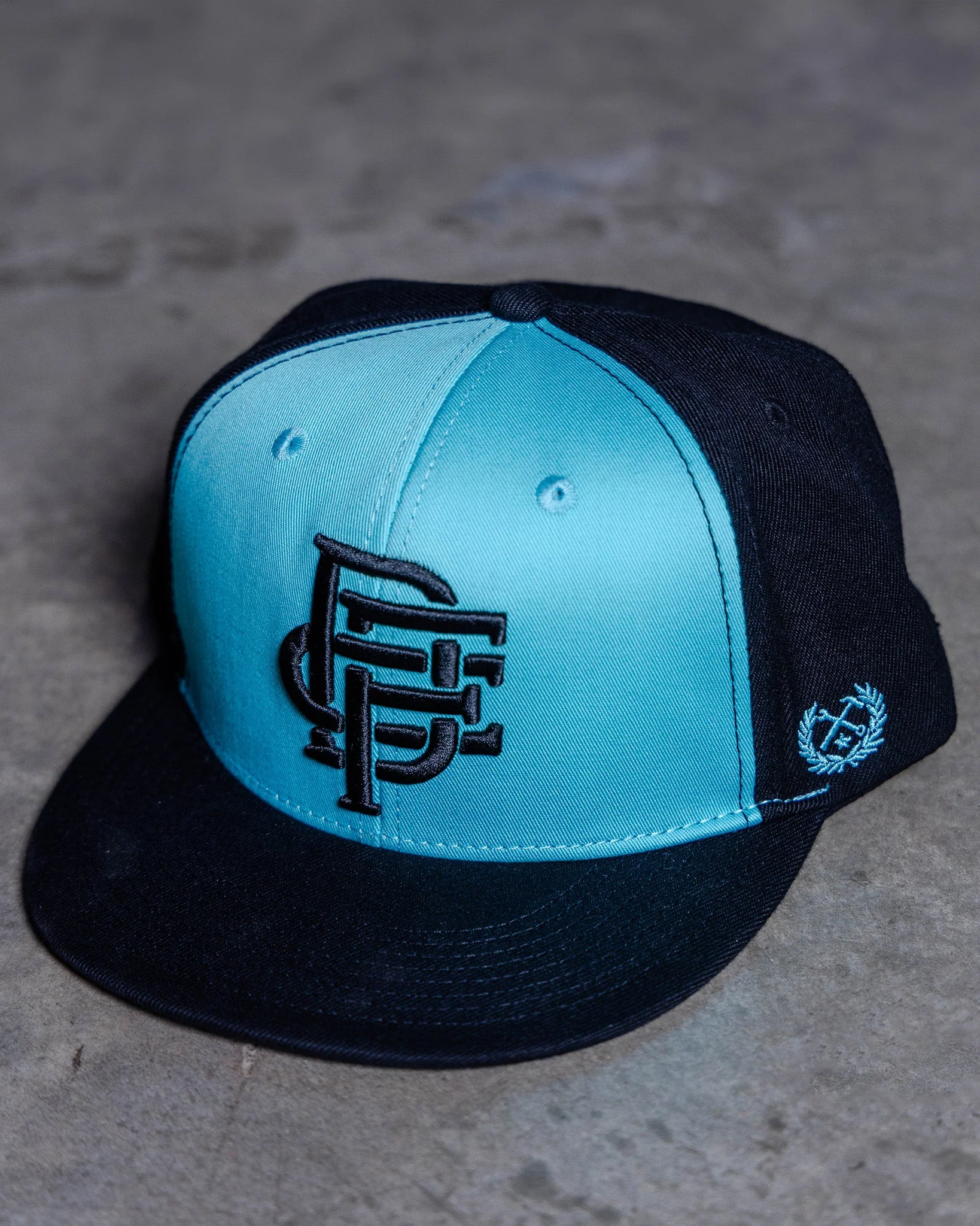Icon Flat Bill Snapback - Image 3