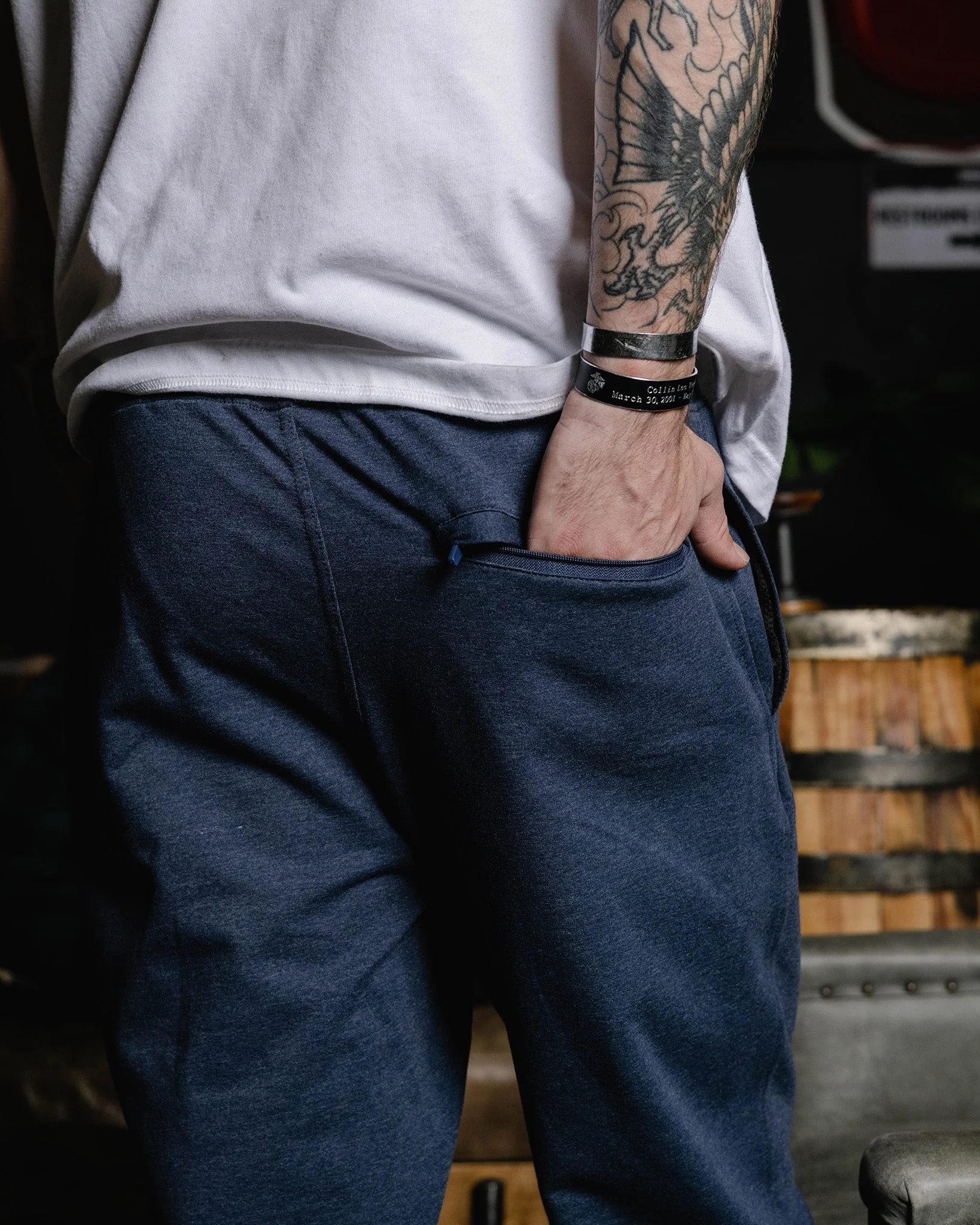 Joggers - Navy - Image 2