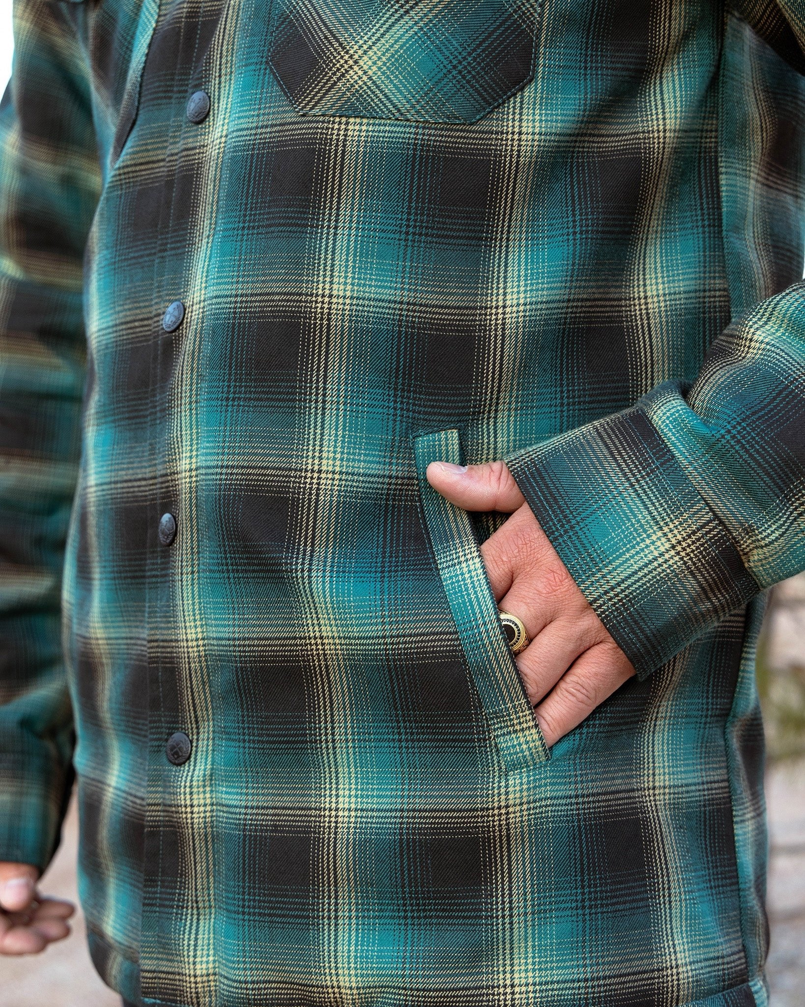 High Country Quilted Flannel Jacket - Image 5