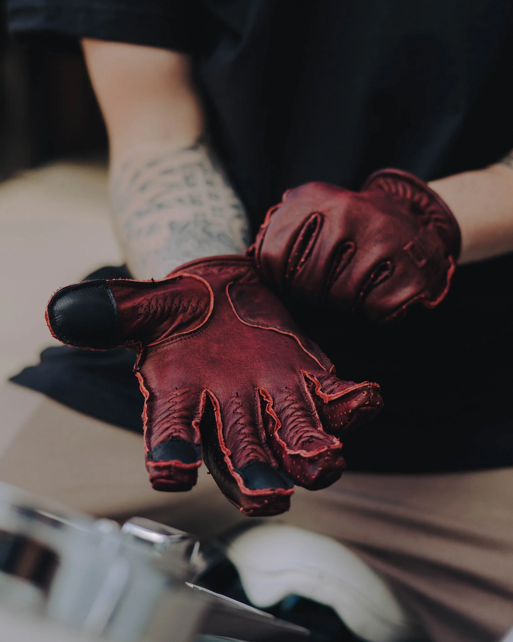 Roper Leather Moto Gloves - Oxblood - Image 3