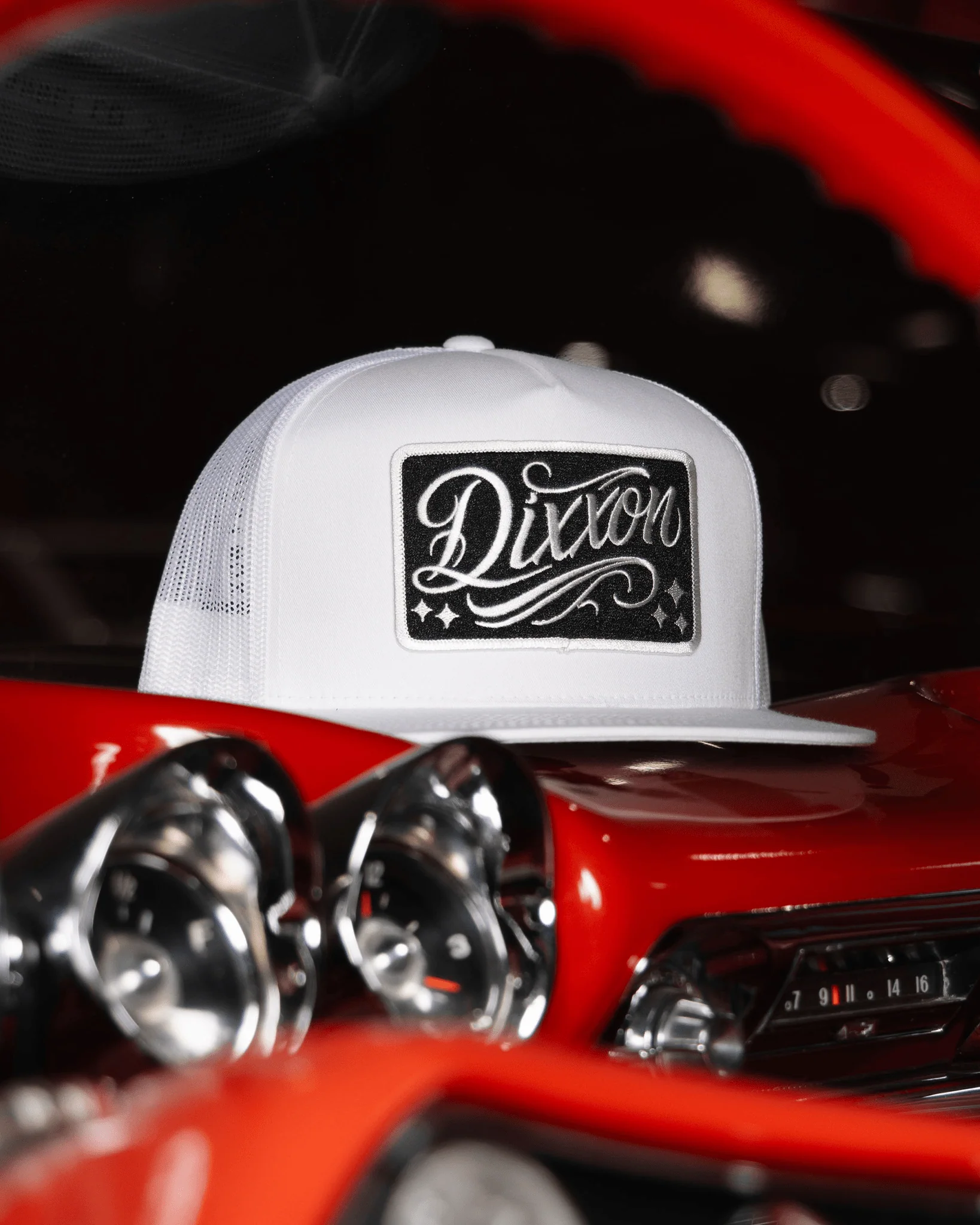 Slammed Flat Bill Trucker Snapback - White & Black - Image 2
