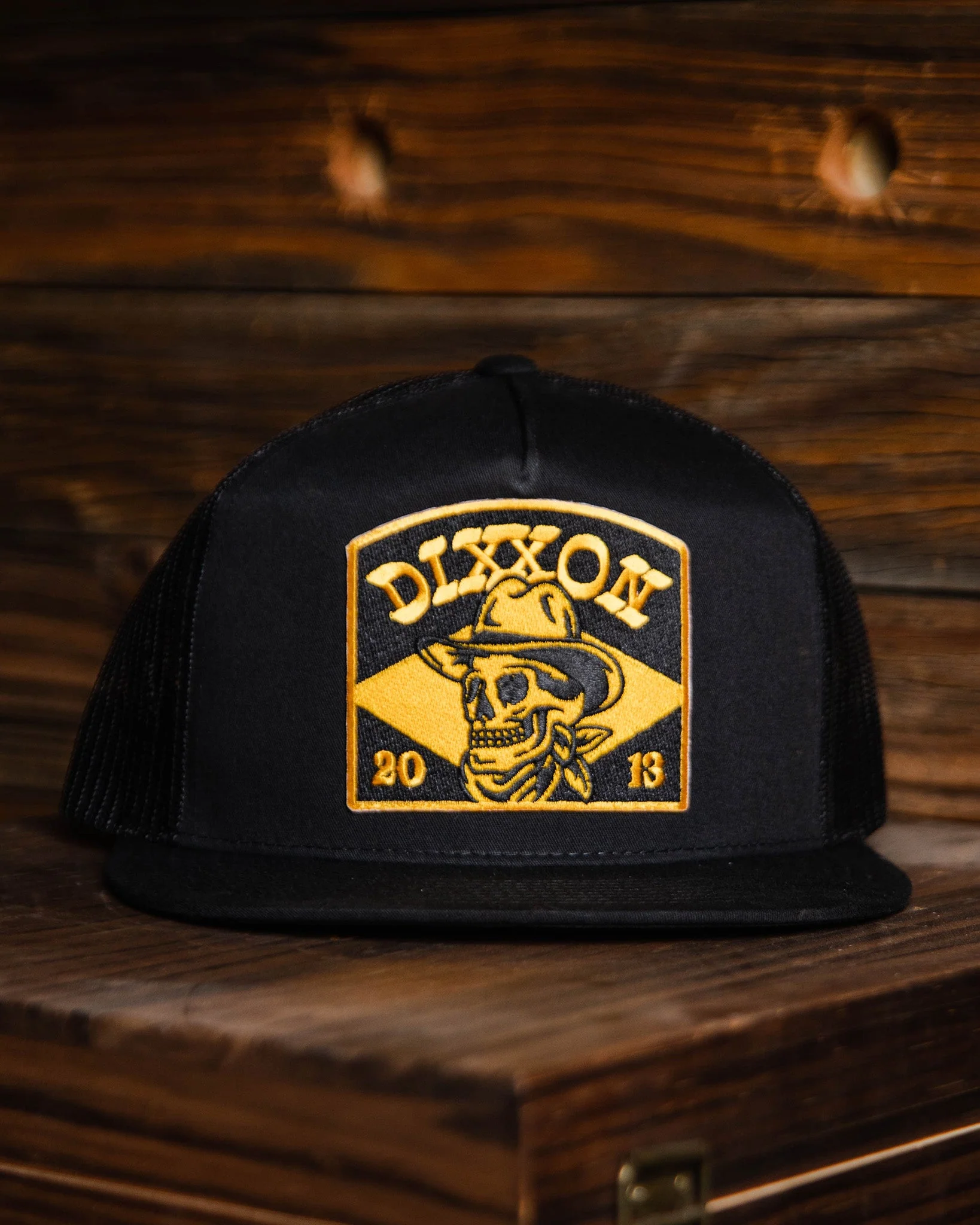 Vaquero Flat Bill Trucker Snapback - Black & Yellow - Image 3