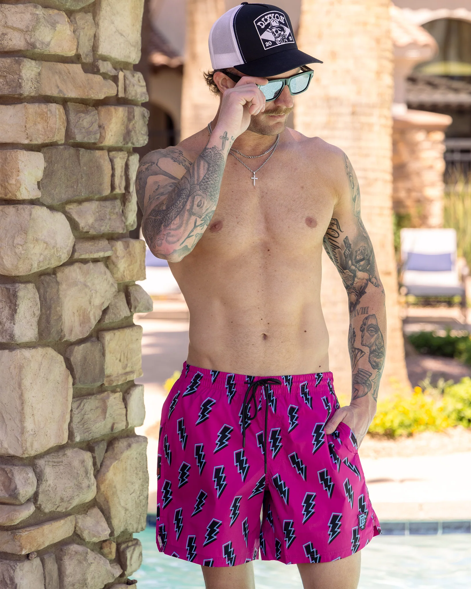 Voltage 7" Boardshorts - Pink & Black - Image 5