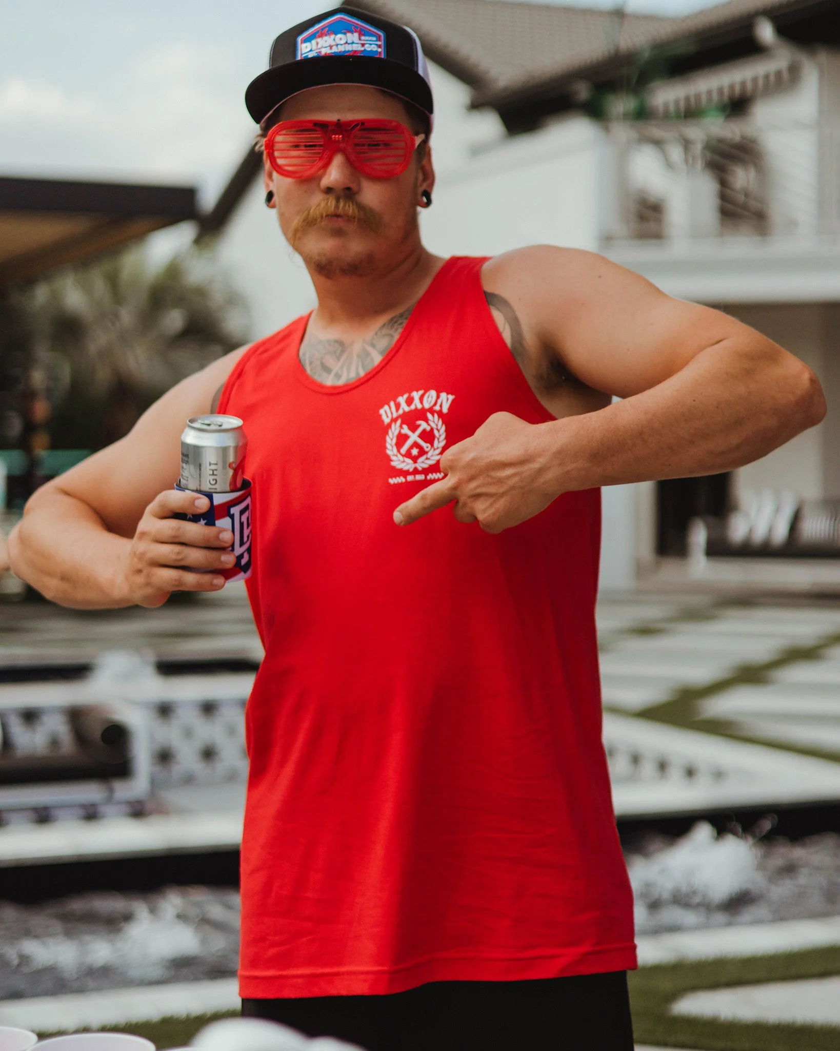 White Cruz Tank - Red - Image 3