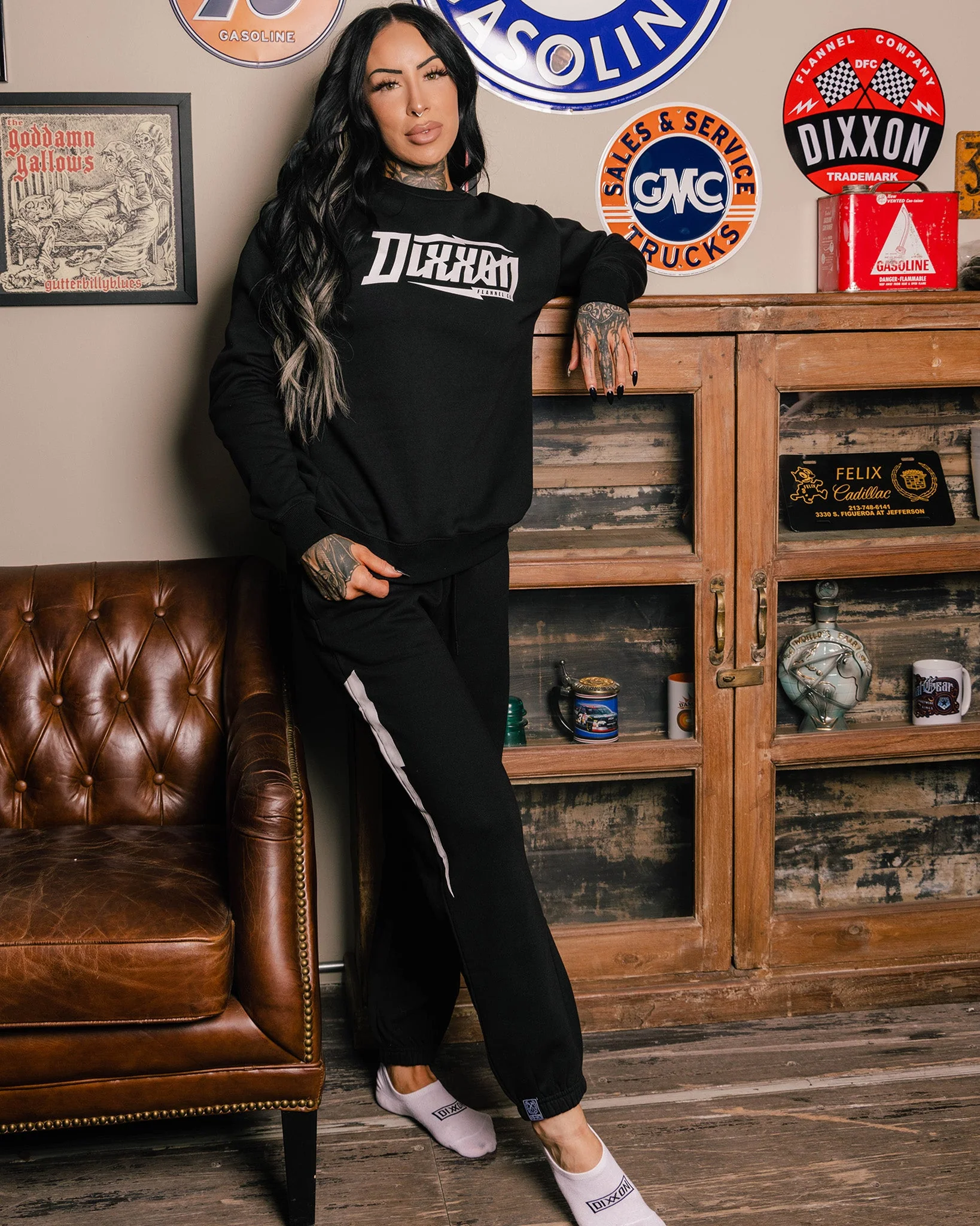 Women's Bolt Crewneck Sweatshirt - Black - Image 4