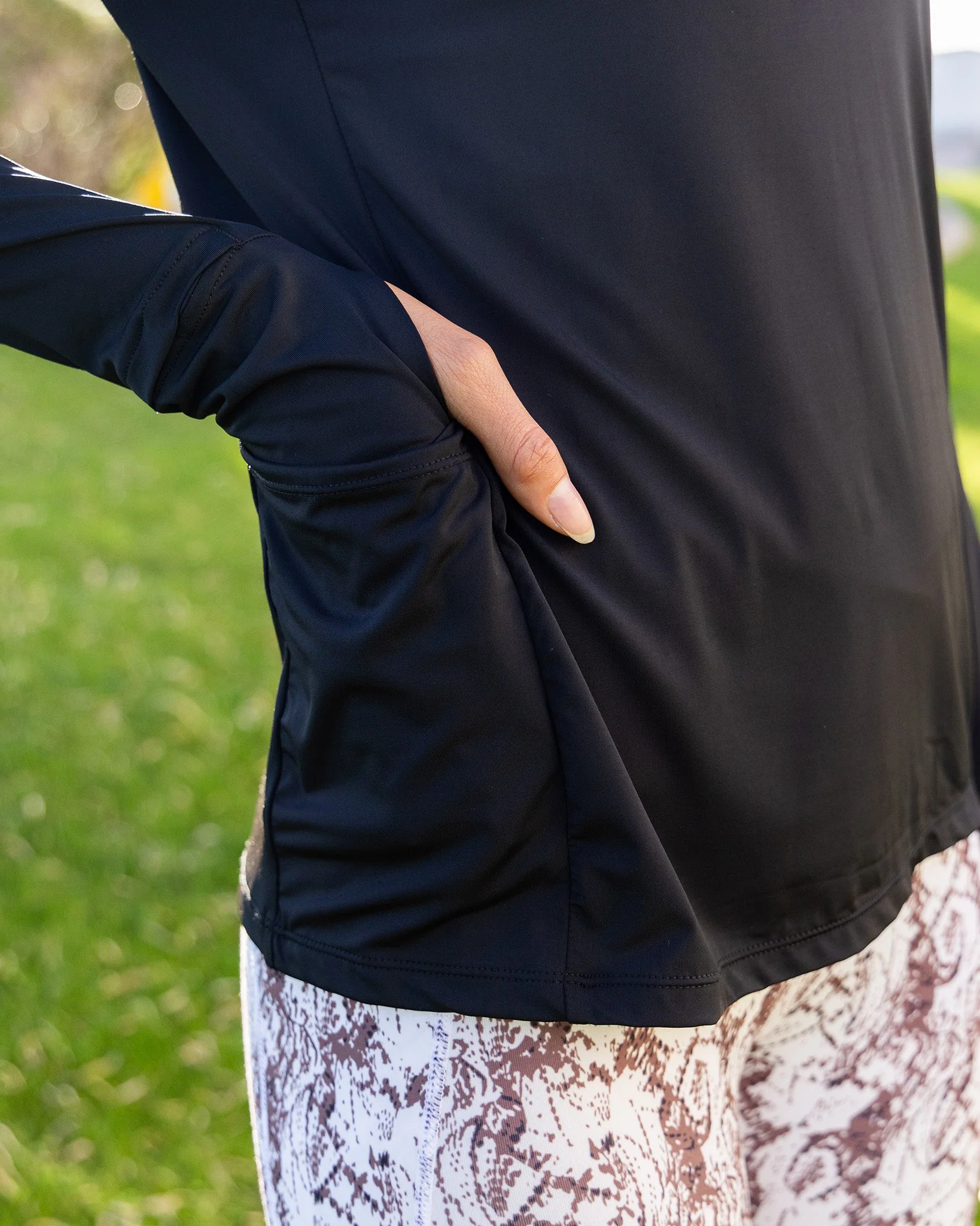 Women's Pace Quarter Zip - Black - Image 4