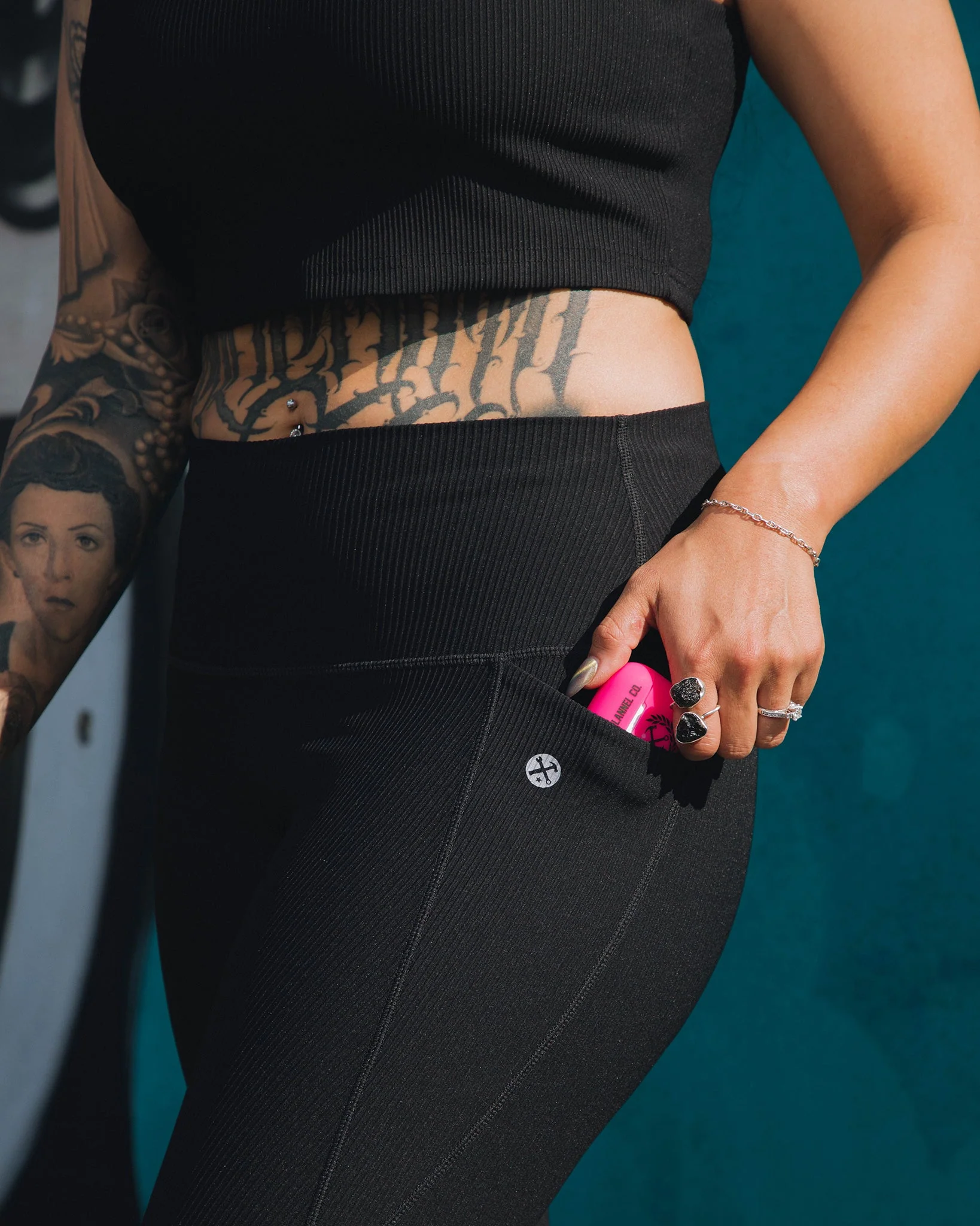 Women's Ribbed Leggings - Black - Image 4
