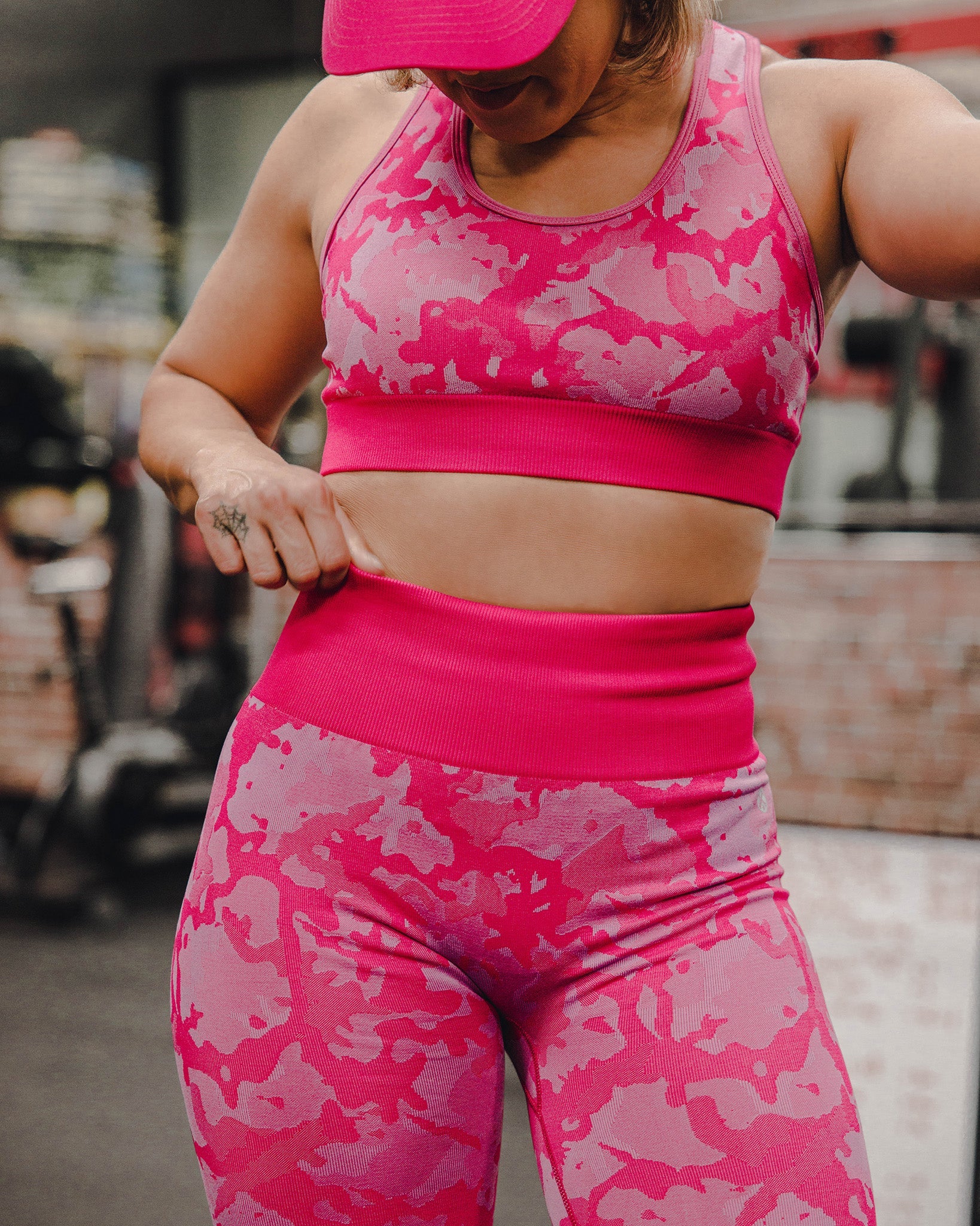 Women's Seamless Leggings - Pink Camo - Image 4