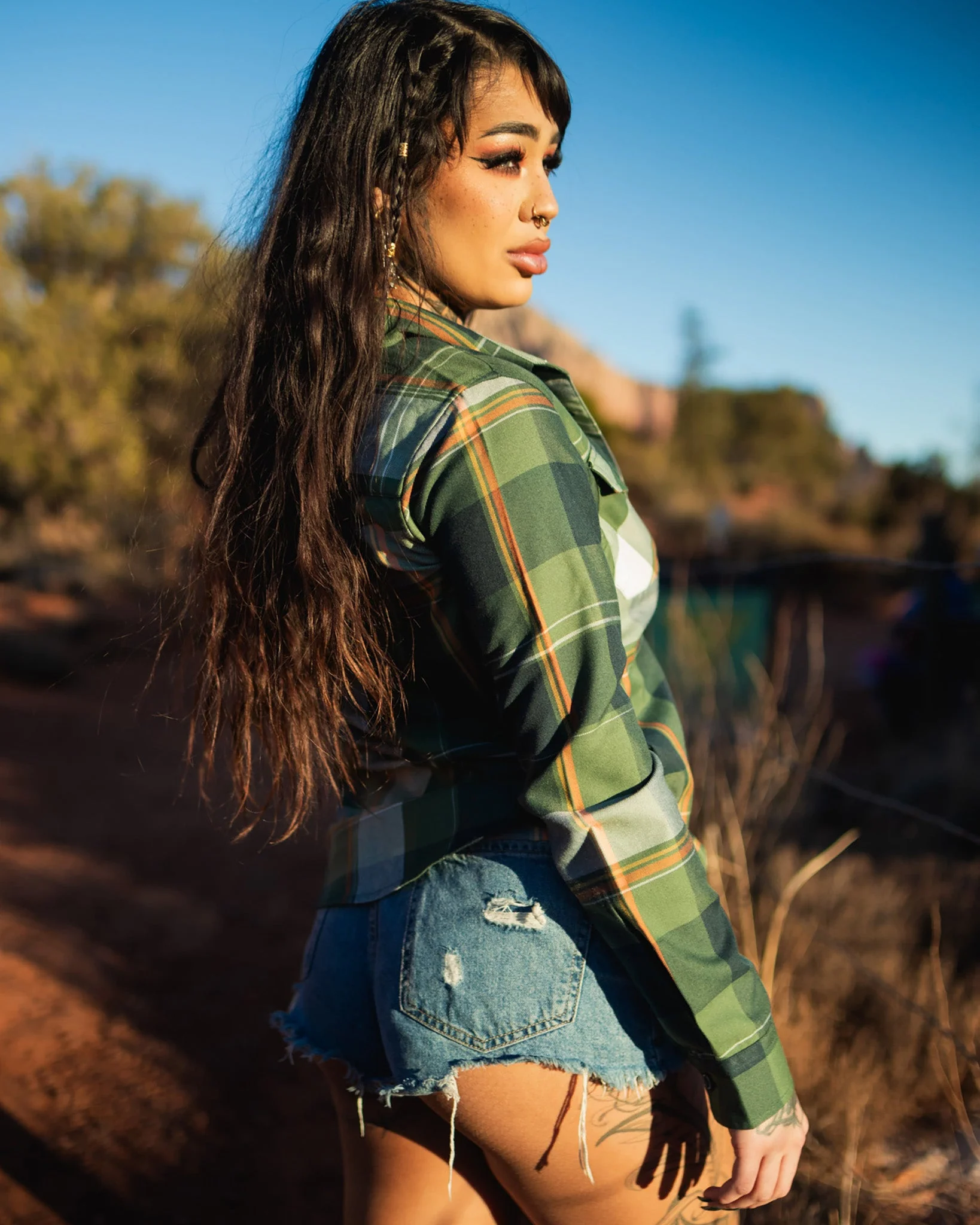 Women's The Adventurist Flannel - Image 3