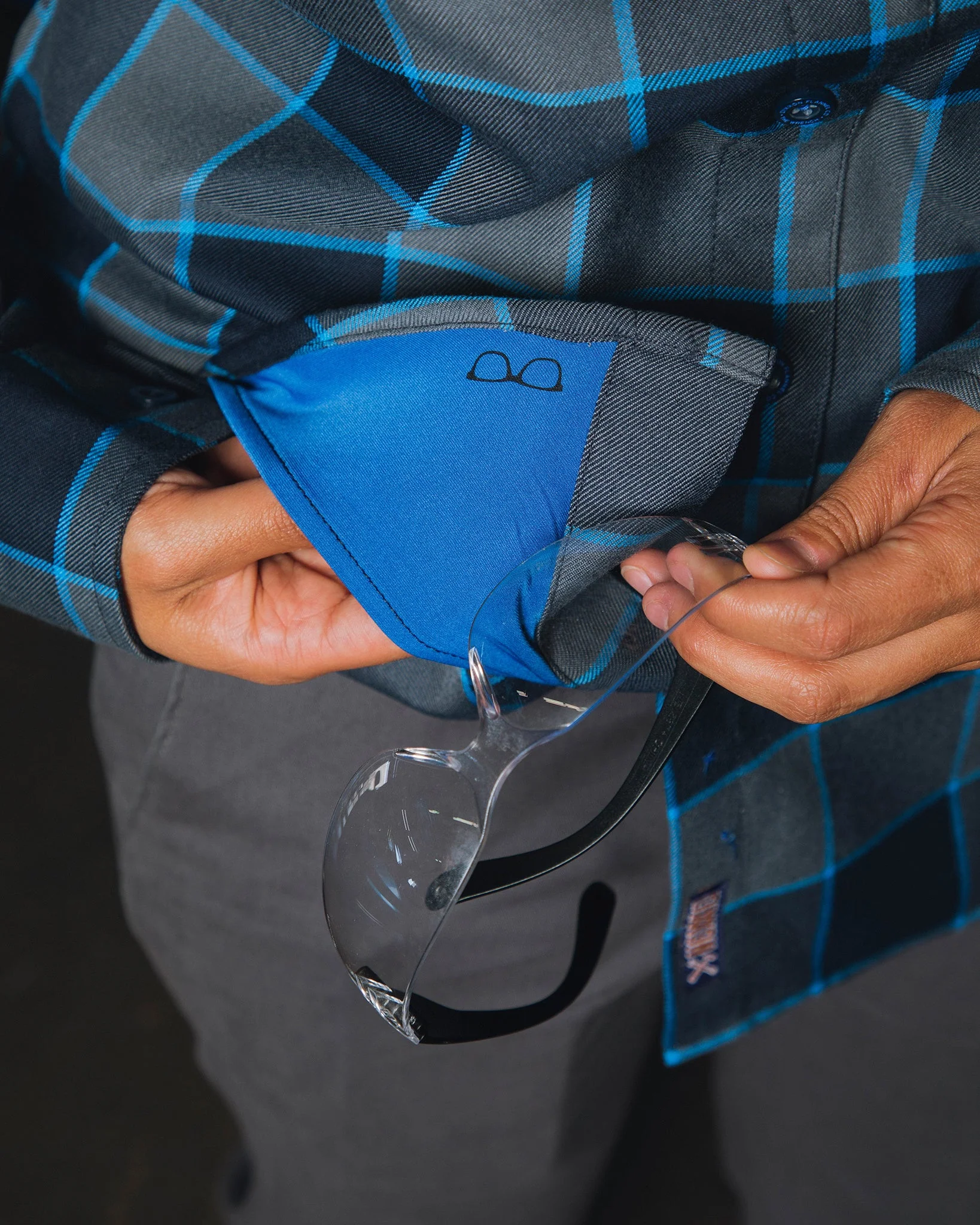 Women's Wrench Flannel - Image 5