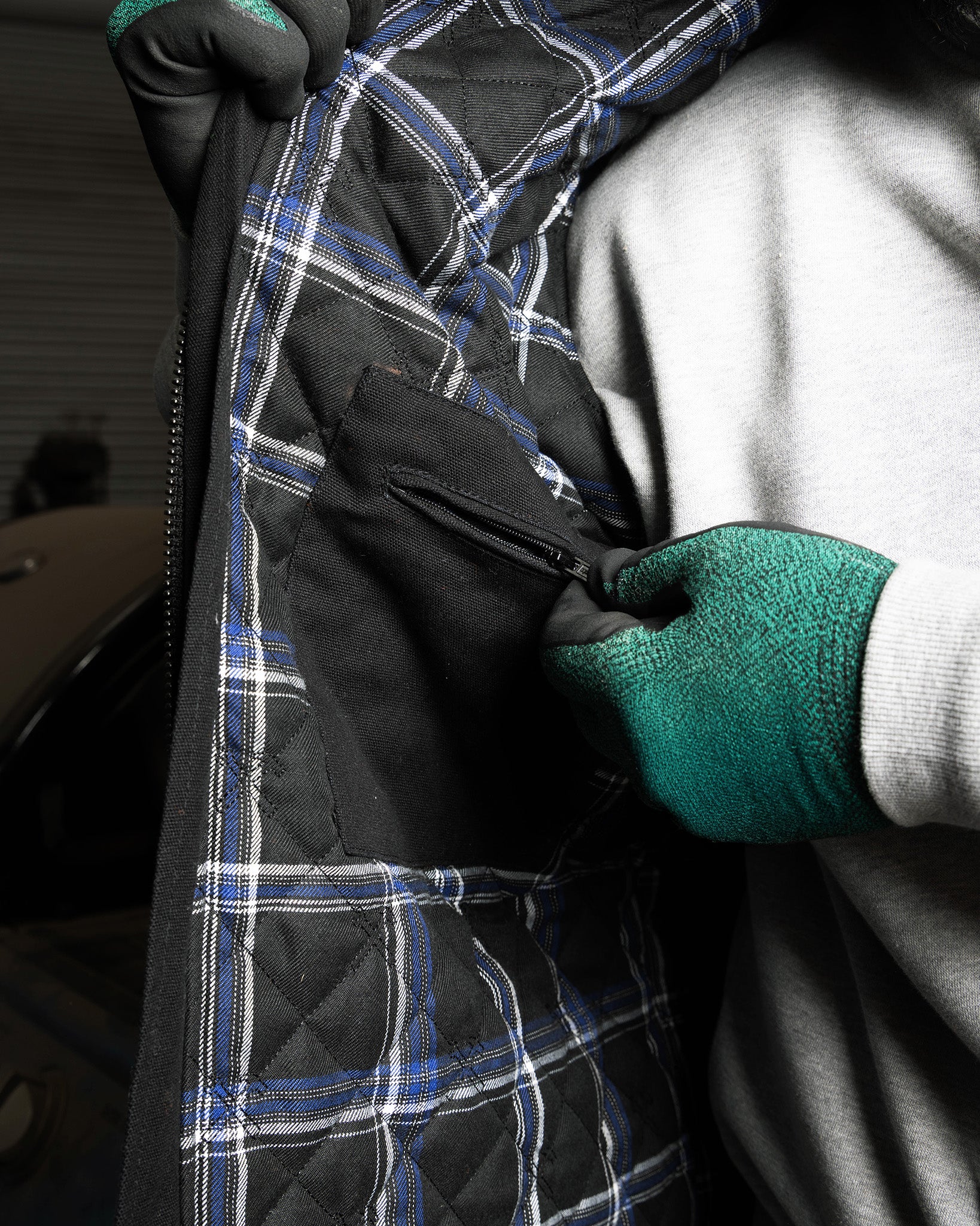 Tradesman Work Vest - Image 10