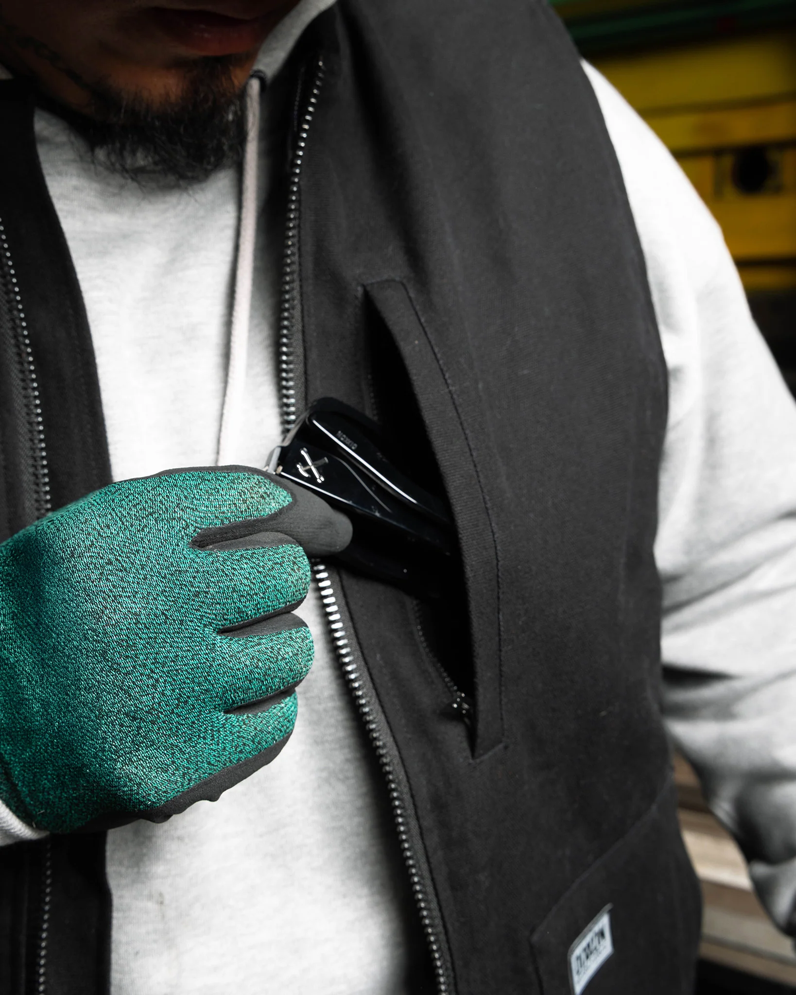 Tradesman Work Vest - Image 8