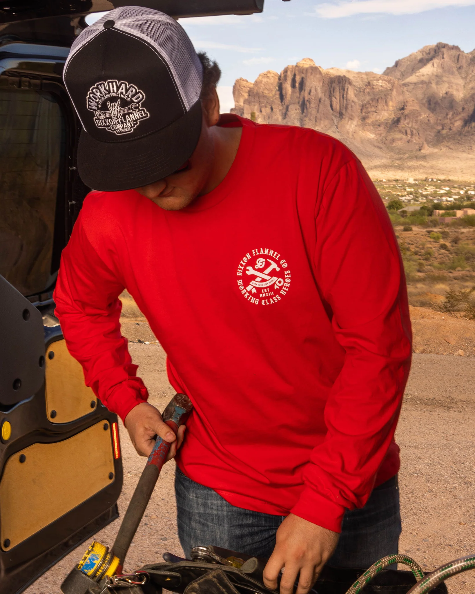 White Working Class Badge Long Sleeve T-Shirt - Red - Image 2